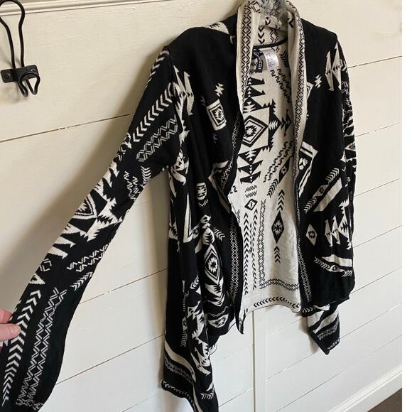 H&M Divided Southwestern Print‎ Open Waterfall Cardigan Reversible Sweater XS - Picture 9 of 14